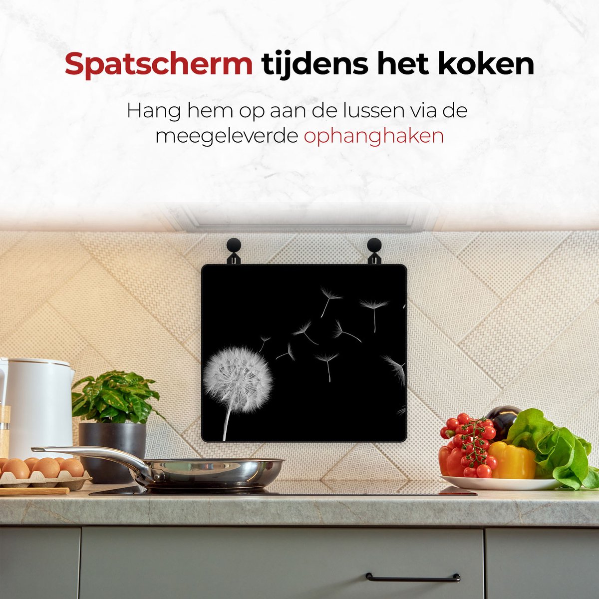 Spatscherm beschermer paardenbloem aan de muur tijdens het koken